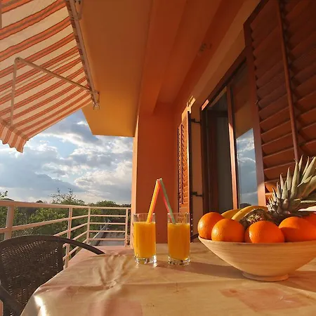 アパート Mareta Sukošan