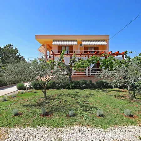 Mareta アパート Sukošan