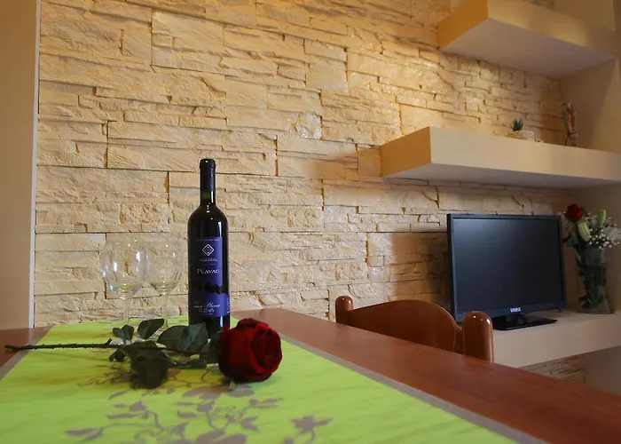 Mareta Apartment *