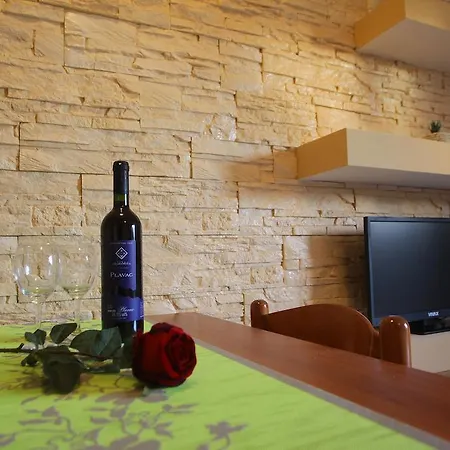 Mareta Apartman *