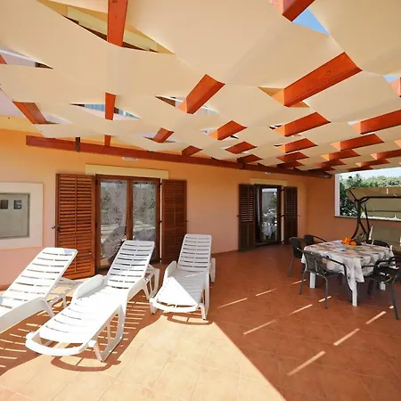 Διαμέρισμα Mareta *