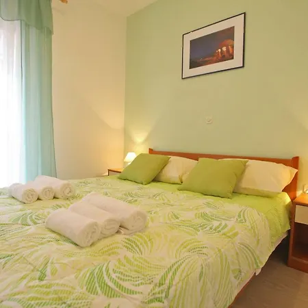 Διαμέρισμα Mareta Sukošan